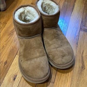 Gently worn short Ugg boots